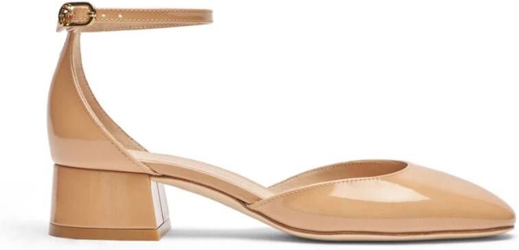 Stuart Weitzman Elegante Pump met bandje en vrouwelijke details