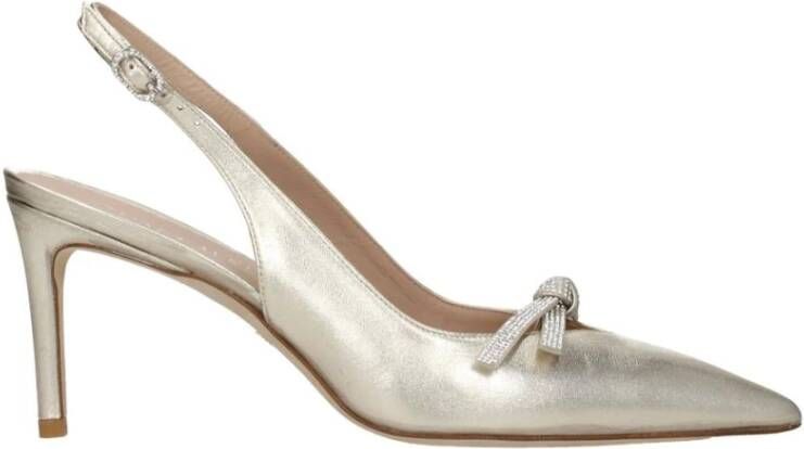 Stuart Weitz Gouden Leren Sandalen met Gespsluiting