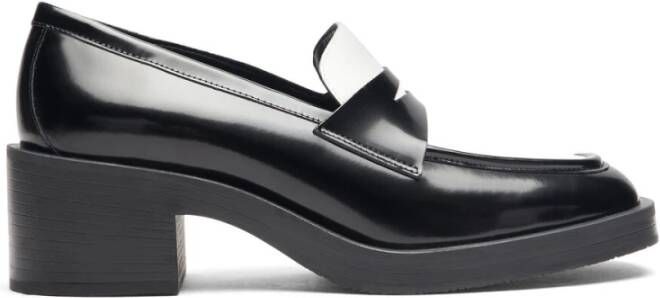 Stuart Weitz Kaia 40 Loafer