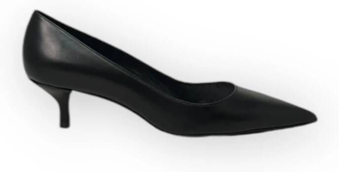 Stuart Weitzman Zwarte Kitten Heel Pump Zwart Dames