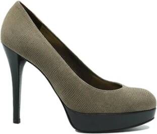 Stuart Weitz Leren pumps