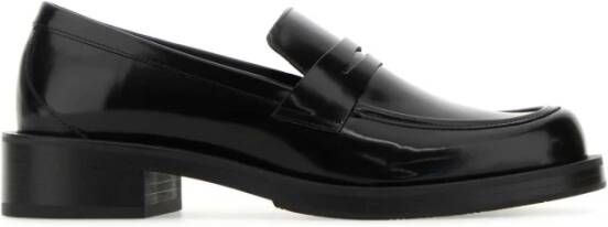 Stuart Weitzman Loafers & ballerina schoenen Palmer Bold Loafer in zwart