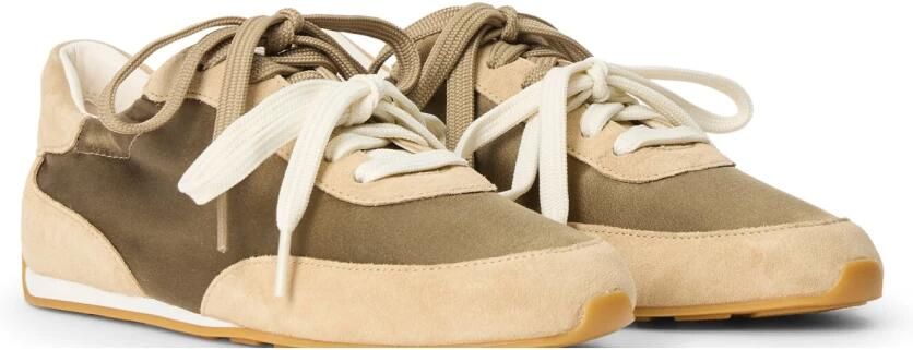 Stuart Weitzman Bond Ruche Sneaker - Foto 3