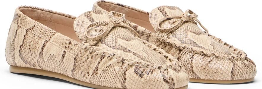 Stuart Weitzman Britt Bow Loafer - Foto 3