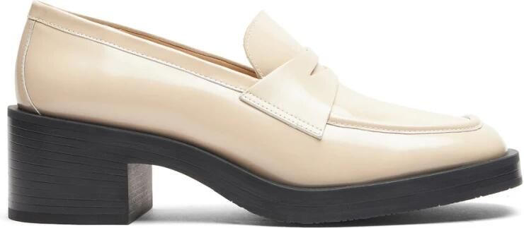 Stuart Weitz Kaia 40 Loafer