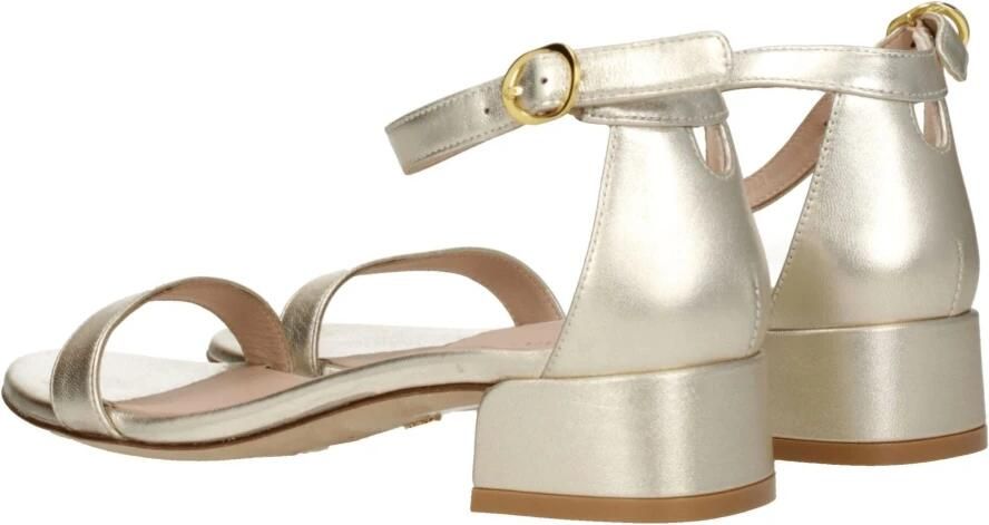 Stuart Weitz Gouden Leren Sandaal Mid Hakken