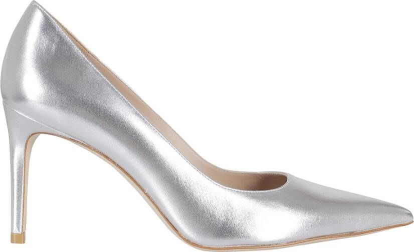 Stuart Weitz Zilver Metallic Pump met Puntig Ontwerp