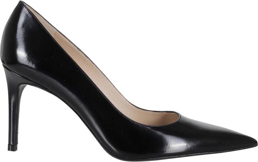 Stuart Weitz Zwarte Pump met Puntige Neus van Geborsteld Leer