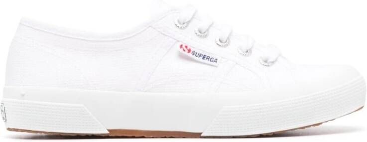 Superga Klassieke witte canvas sneakers