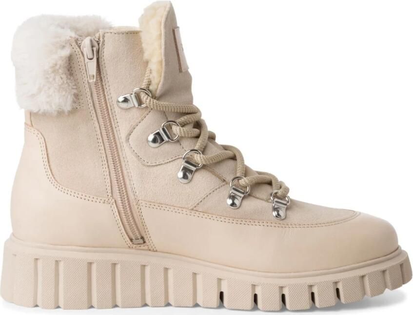 Tamaris Beige veterlaarsjes met kant