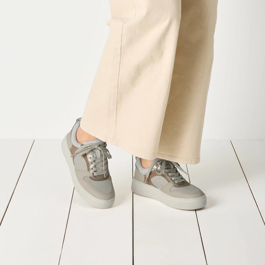 Tamaris Lage sneakers van een mix van runderleer en textiel - Foto 8