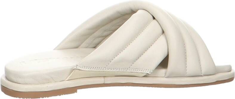Tamaris Witte leren sandalen