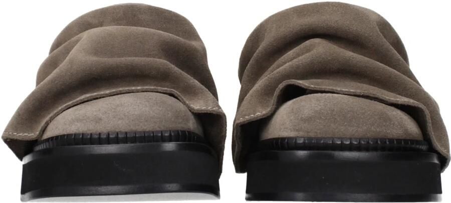 The Attico Slippers & Mules "Mini Robin" Mules – Taupe Suede in beige - Foto 2