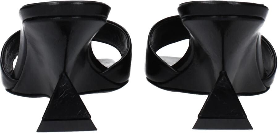 The Attico Zwarte Leren Sandalen Vintage Verouderingseffect