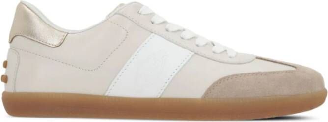 Tod's Beige Suède Sneakers met Gouden Detail