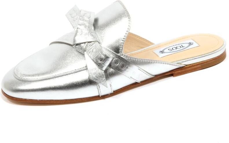 Tod's Zilveren Bow Loafer Schoen met Logo