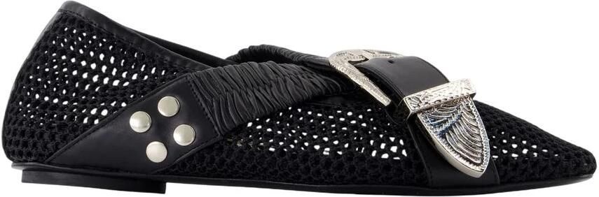 Toga Pulla Ballerina's