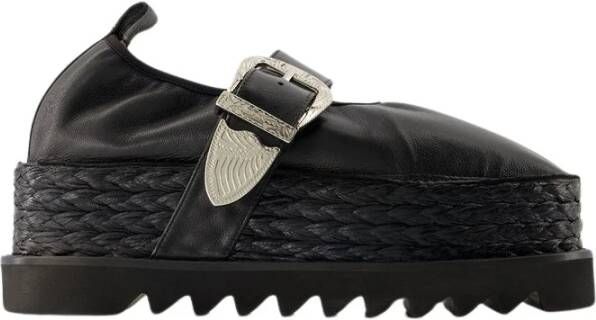 Toga Pulla Zwarte Leren Loafers Amandelvormige Neus Black Dames