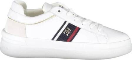 Tommy Hilfiger Stijlvolle Witte Sneaker met Contrasterende Details