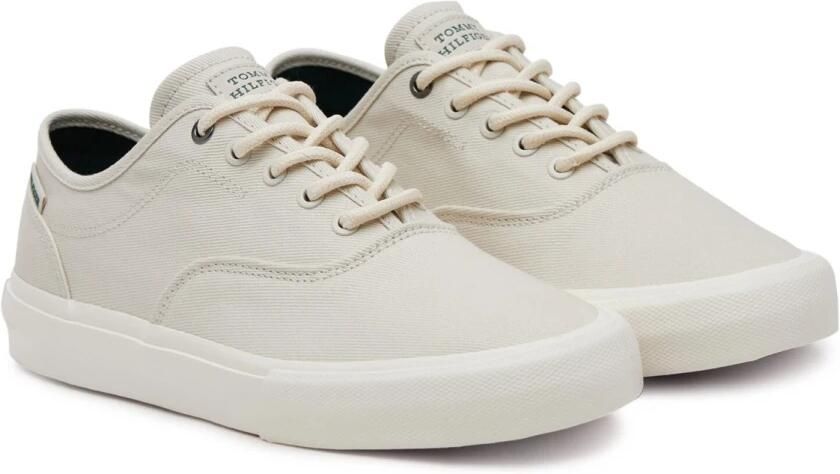 Tommy Hilfiger Beige Sneakers met Opgezet Logo