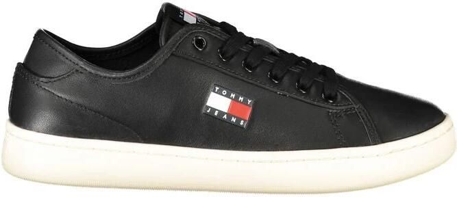 TOMMY JEANS Plateausneakers TJW LIGHTWEIGHT COURT SNEAKER vrijetijdsschoen halfhoge schoen veterschoen met plakatieve logovlag