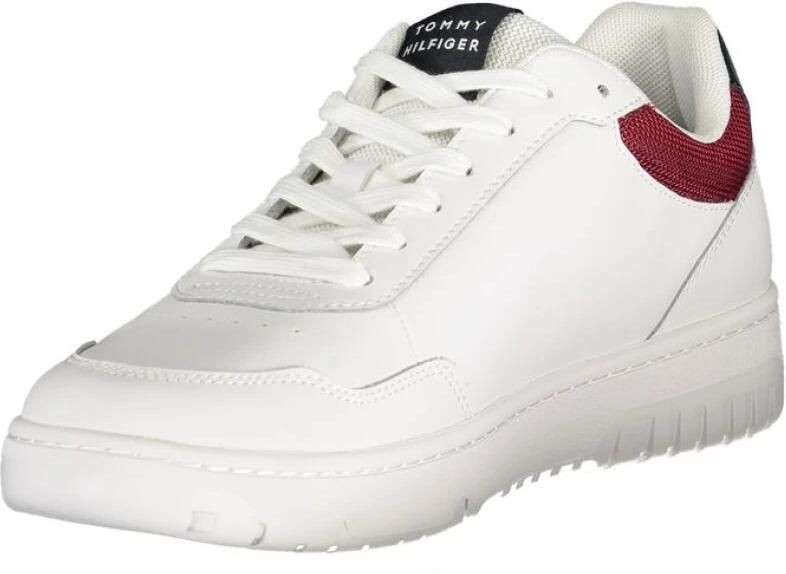 Tommy Hilfiger Sneakers TH BASKET CORE LTH vrijetijdsschoen halfhoge schoen veterschoen logo-patch op de schoentong