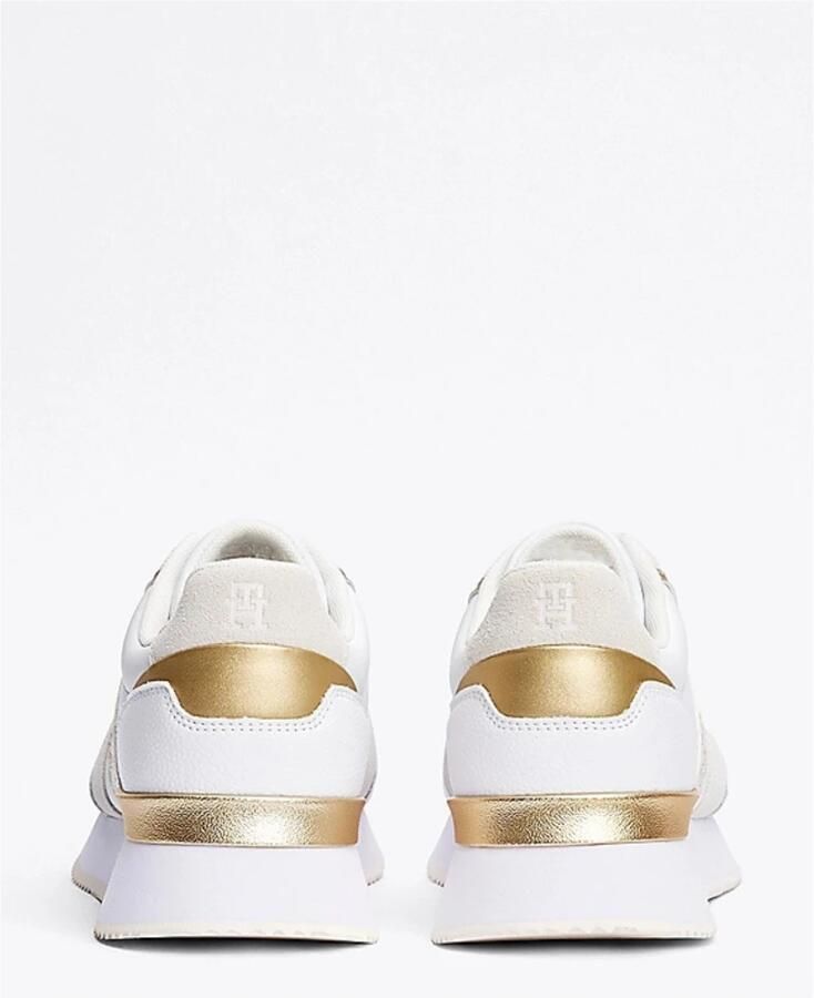 Tommy Hilfiger Plateausneakers LUX MONOGRAM RUNNER veterschoenen lage schoen vrijetijdsschoen met gouden accenten