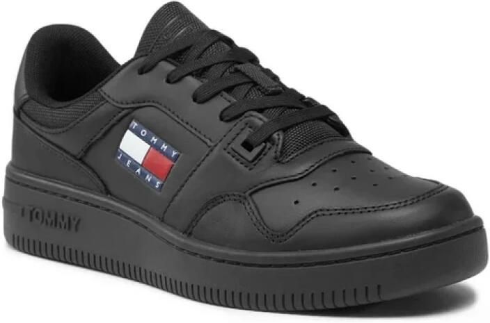 TOMMY JEANS Plateausneakers TJW RETRO BASKET ESS vrijetijdsschoen lage schoen veterschoen met zijlogo-vlag - Foto 9