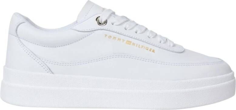 Tommy Hilfiger Plateausneakers MODERN COURT SNEAKER LTHR vrijetijdsschoen lage schoen veterschoen met contrasterend logo