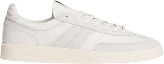 TOMMY JEANS Sneakers THE GREENWICH EDGE LEATHER vrijetijdsschoen halfhoge schoen veterschoen versierd met siernaden
