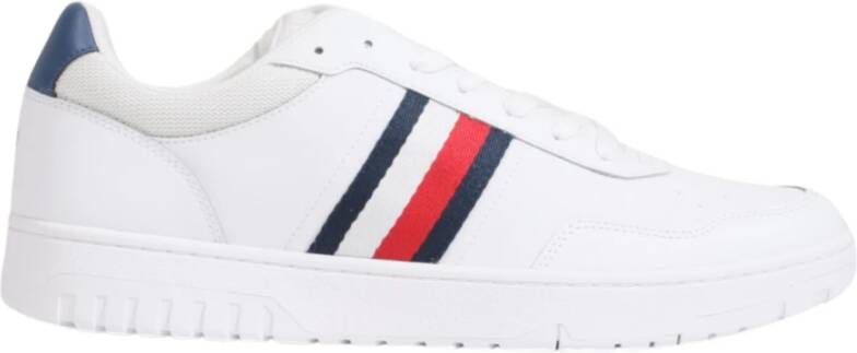 Tommy Hilfiger Plateausneakers TH BASKET CORE LITE vrijetijdsschoen lage schoen veterschoen met gepolsterde schacht