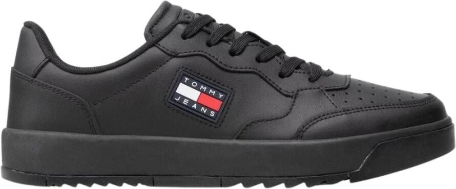 TOMMY JEANS Sneakers BASKET BLACK LEATHER met lichte perforatie