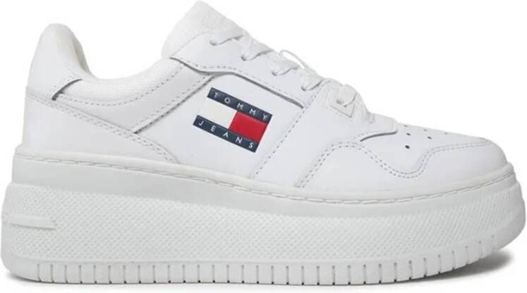 TOMMY JEANS Plateausneakers TJW RETRO BASKET FLATFORM ESS met logo-tekst in de zool vrijetijdsschoen lage schoen veterschoen - Foto 8