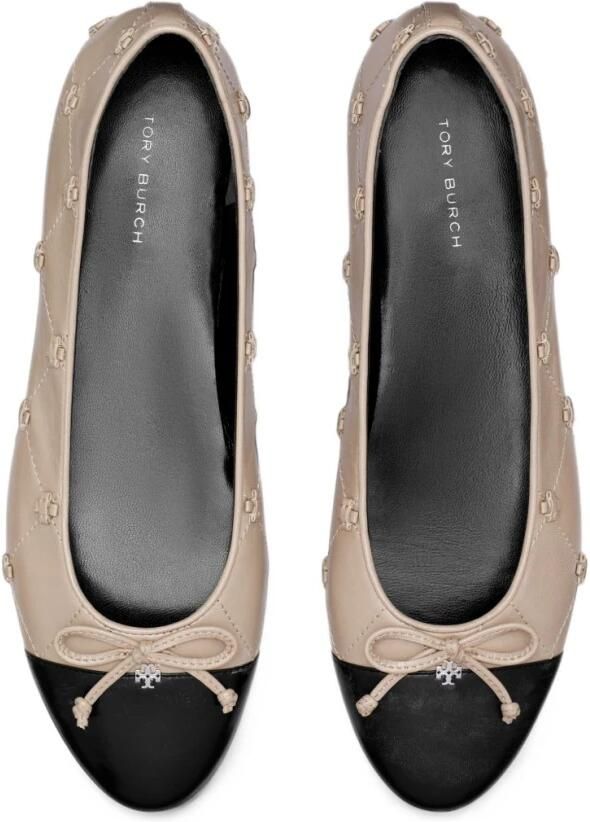 Tory Burch Bunny Knot Cap-Toe Ballet Flat - Foto 4
