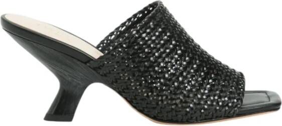 Twinset Gevlochten leren sleehak sandalen