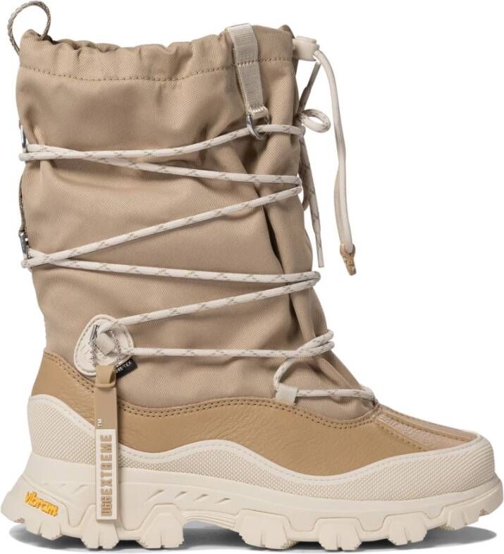 Ugg MetroPeak-laars in Sand Leder Textiel Gerecyclede Materialen