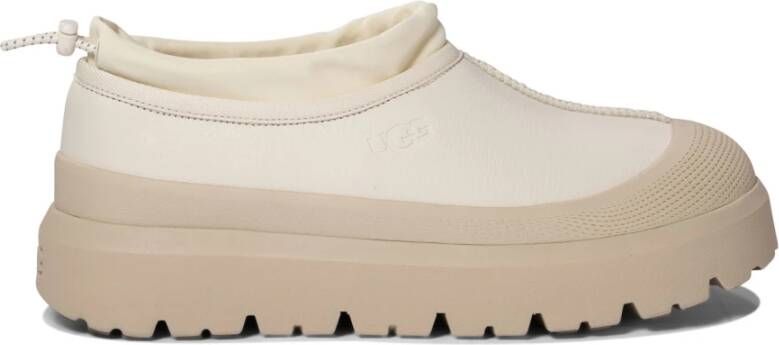 UGG Beige Leren Enkellaarzen Stijlvol