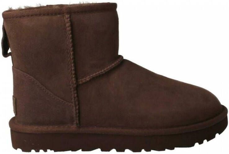 UGG Vachtlaarzen Dames Classic Mini Ii Maat: 42 Materiaal: Suède Kleur: Bruin