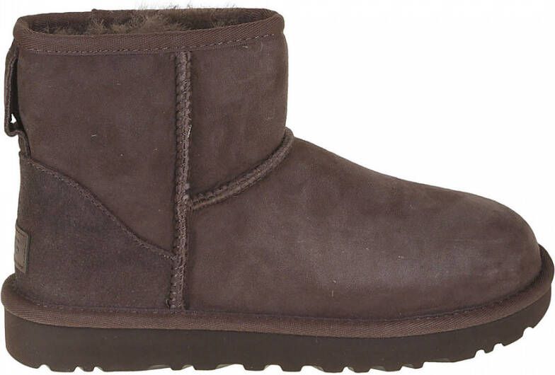 UGG Vachtlaarzen Dames Classic Mini Ii Maat: 36 Materiaal: Suède Kleur: Bruin
