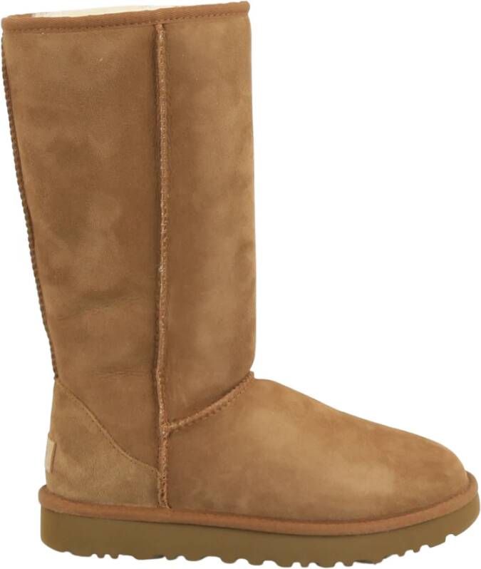 UGG Vachtlaarzen Dames Classic Tall Ii Maat: 36 Materiaal: Suède Kleur: Cognac