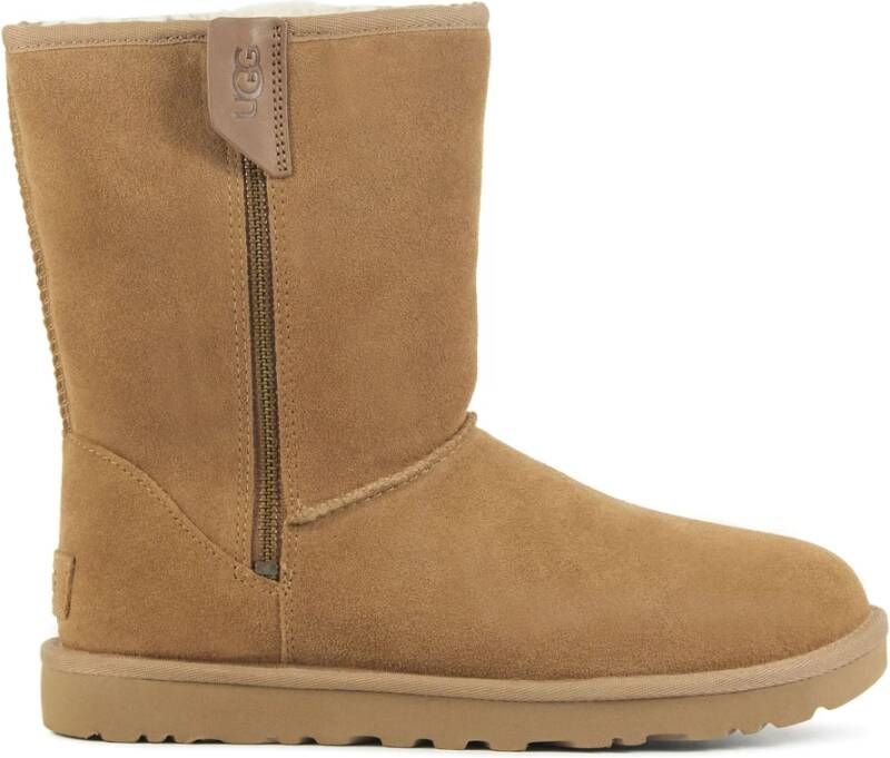 UGG Vachtlaarzen Dames Classic Short Bailey Laars Met Zip Maat: 36 Materiaal: Suède Kleur: Cognac