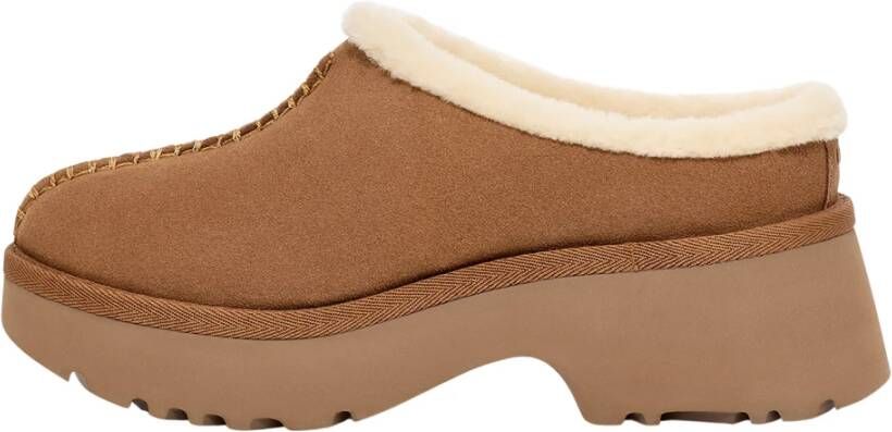 UGG Instappers Dames New Heights Cozy Clog Maat: 38 Materiaal: Suède Kleur: Cognac