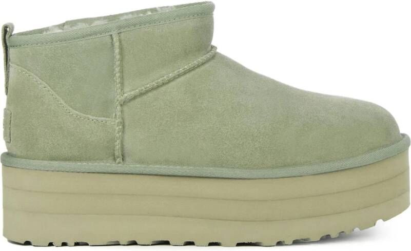 UGG Vachtlaarzen Dames W Classic Ultra Mini Platform Maat: 41 Materiaal: Suède Kleur: Groen