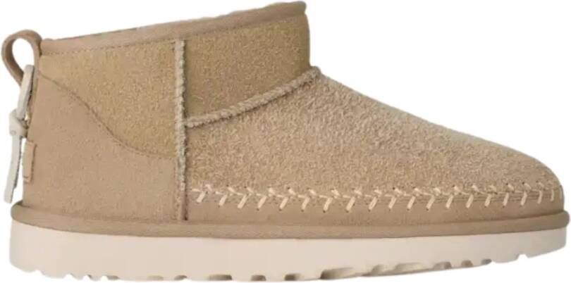 UGG Vachtlaarzen Dames W Classic Ultra Mini Biarritz Maat: 41 Materiaal: Suède Kleur: Beige