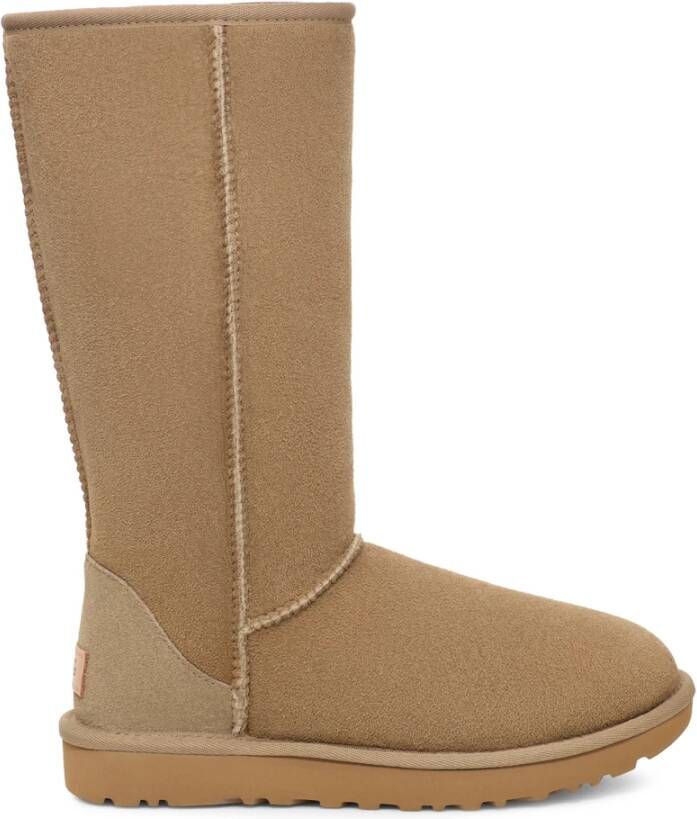 UGG Vachtlaarzen Dames Classic Tall Ii Maat: 37 Materiaal: Suède Kleur: Taupe