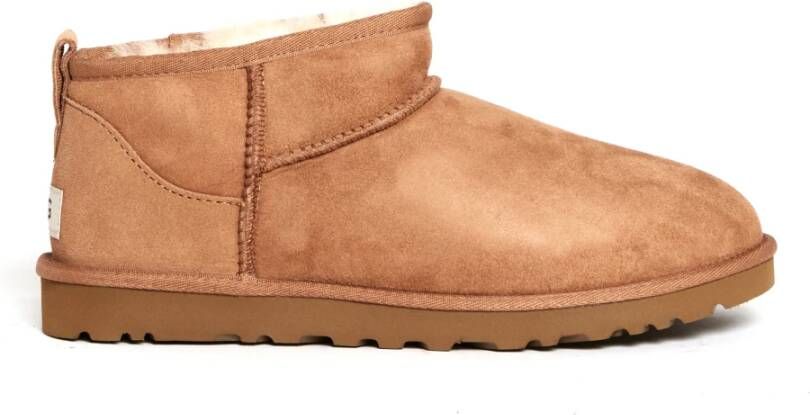 UGG Klassieke Enkellaarzen in Cuoio