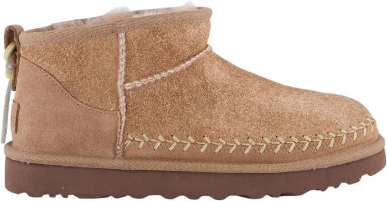 UGG Vachtlaarzen Dames W Classic Ultra Mini Biarritz Maat: 41 Materiaal: Suède Kleur: Bruin