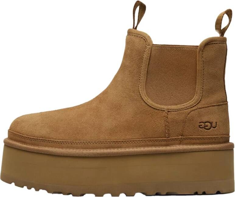 UGG Platform Chelsea Boot in Chestnut