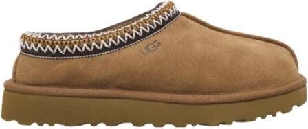 UGG Platte schoenen in Camel kleur