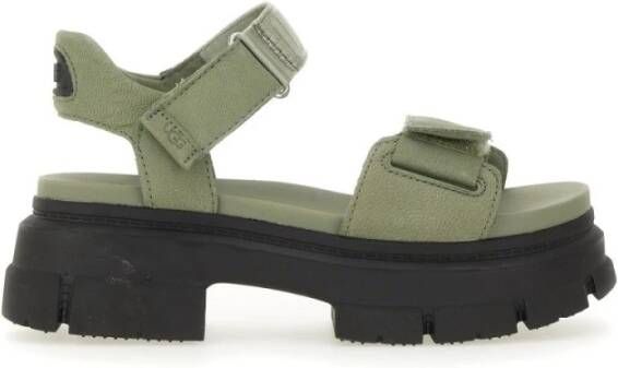 Ugg Stijlvolle Sandalen voor de Zomer Green Dames